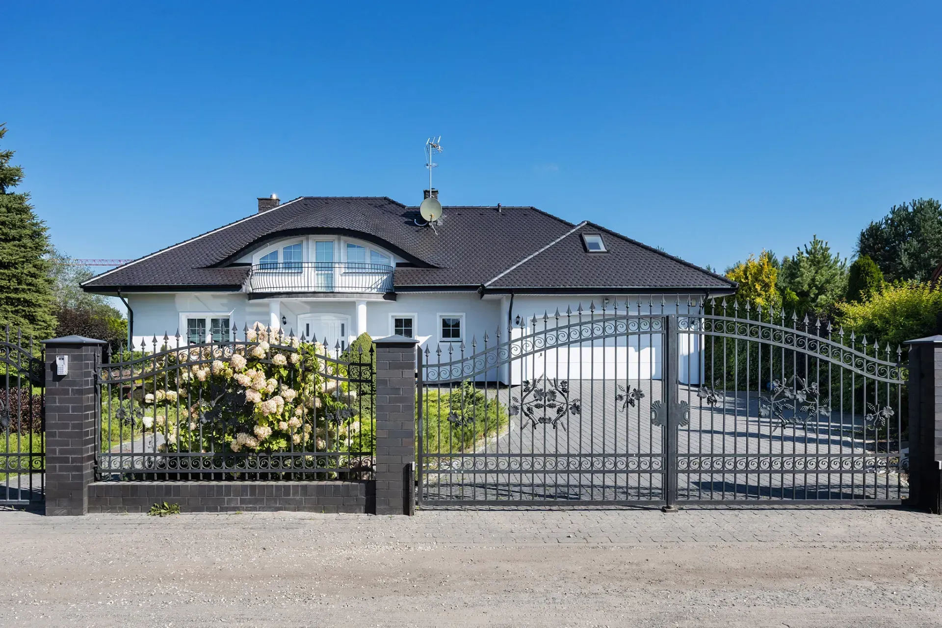 Willa przy lesie | 300 m² | Działka 1554 m² 3