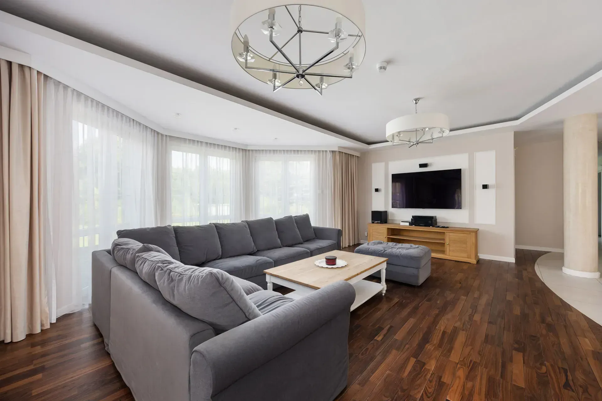Willa przy lesie | 300 m² | Działka 1554 m² 5