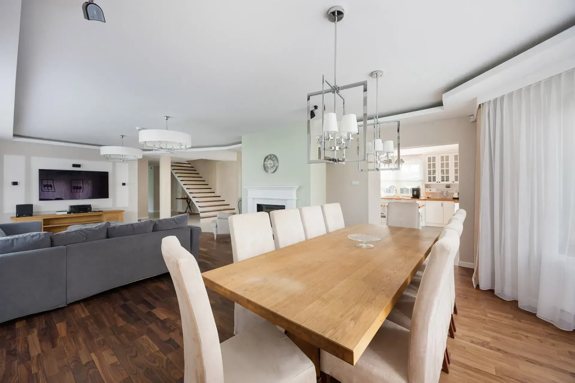 Willa przy lesie | 300 m² | Działka 1554 m² 6