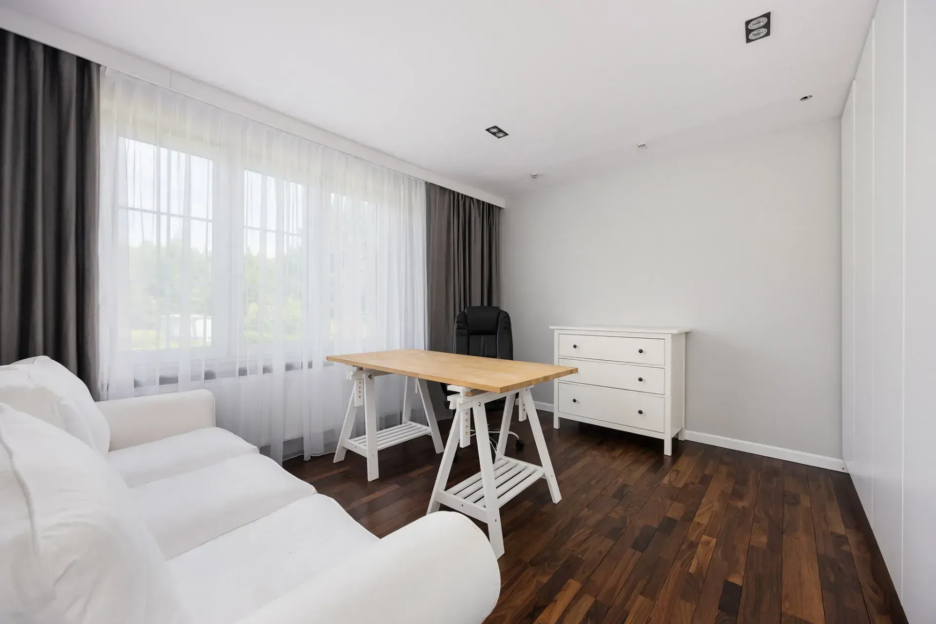 Willa przy lesie | 300 m² | Działka 1554 m² 7